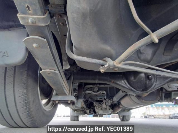 Used 2004 AT toyota regiusace-van TRH122K Image[36]