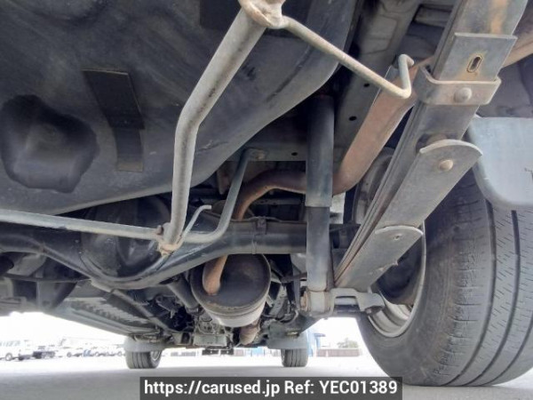 Used 2004 AT toyota regiusace-van TRH122K Image[37]