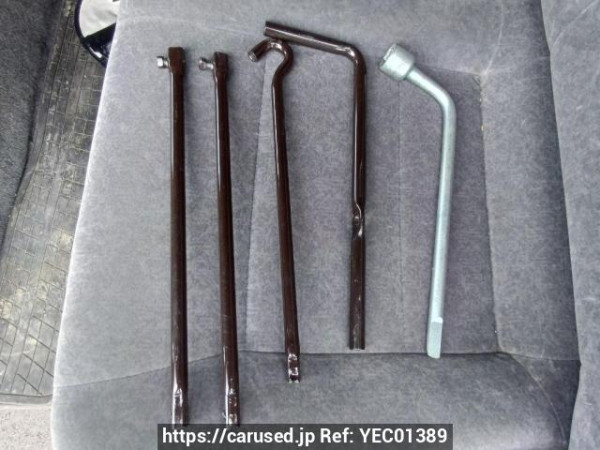 Used 2004 AT toyota regiusace-van TRH122K Image[40]