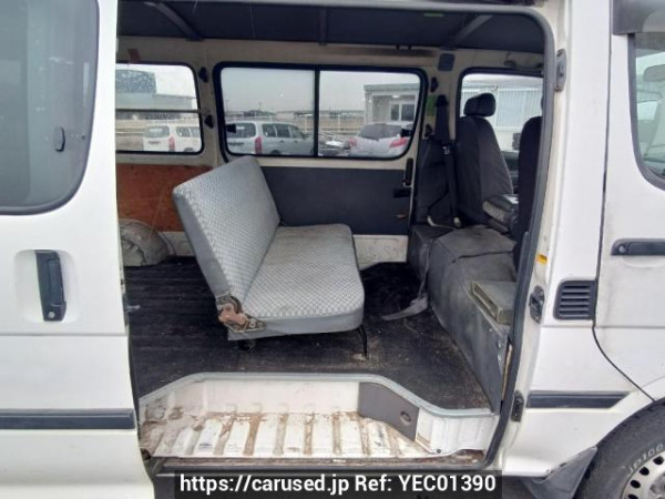Used 2004 AT toyota hiace-van TRH112V Image[14]