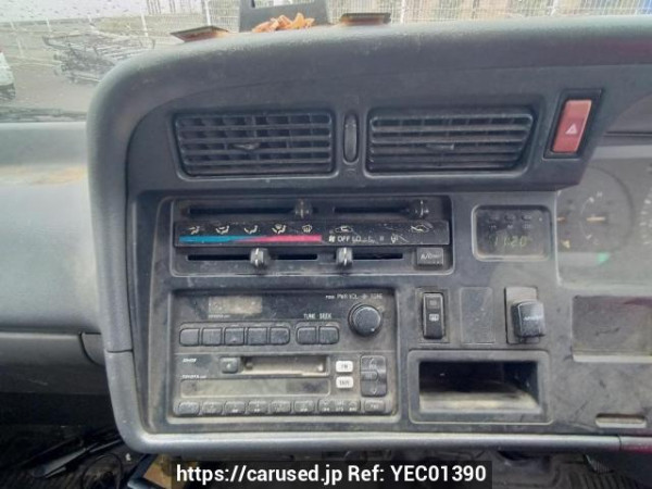 Used 2004 AT toyota hiace-van TRH112V Image[22]