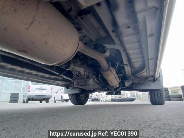 Used 2004 AT toyota hiace-van TRH112V Image[36]