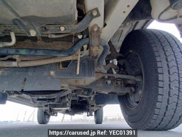 Used 2004 AT toyota hiace-van TRH112V Image[32]