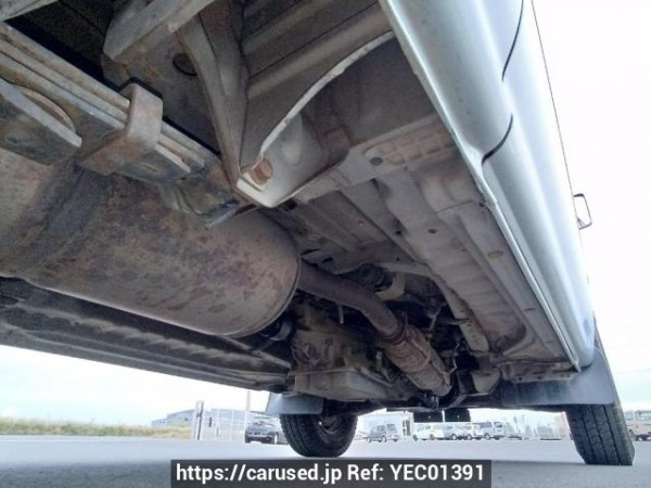 Used 2004 AT toyota hiace-van TRH112V Image[36]