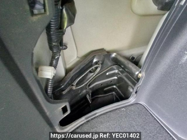 Used 2005 AT toyota wish ZNE10G Image[39]