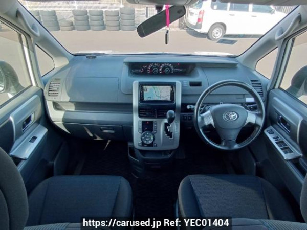 Used 2009 AT toyota voxy ZRR70W Image[17]