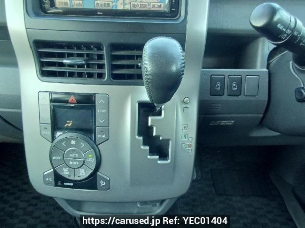Used 2009 AT toyota voxy ZRR70W Image[25]