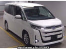 Toyota Noah ZWR90W