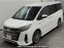 Toyota Noah ZWR80W