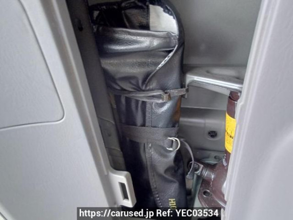 Used 2005 AT toyota hilux-surf TRN215W Image[42]