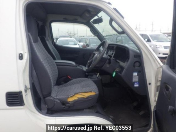 Used 2001 AT toyota hiace-wagon RZH111G Image[11]