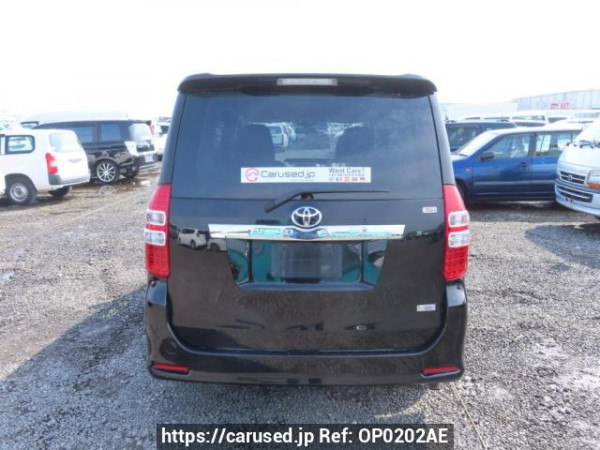 Used 2010 AT toyota noah ZRR70W Image[5]