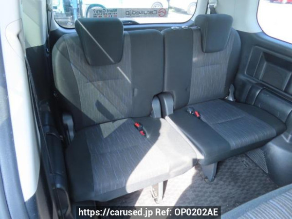 Used 2010 AT toyota noah ZRR70W Image[15]