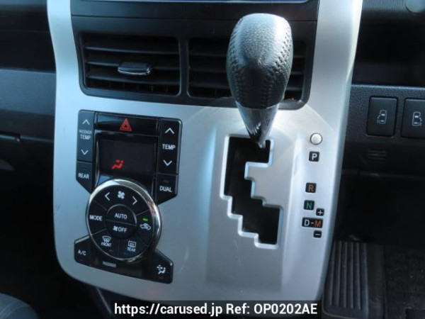 Used 2010 AT toyota noah ZRR70W Image[22]