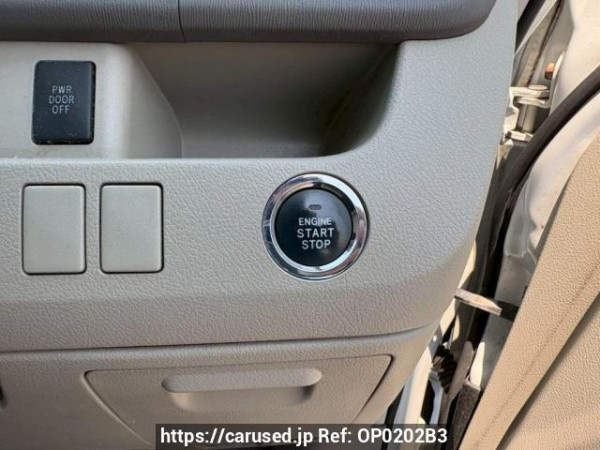 Used 2010 AT toyota noah ZRR70G Image[29]