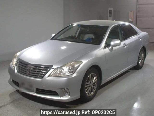 2010 Toyota Crown GRS200