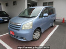 Toyota Voxy ZRR75G