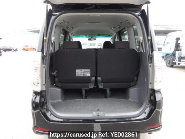 Used 2010 AT toyota voxy ZRR70W Image[6]