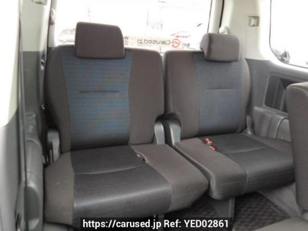 Used 2010 AT toyota voxy ZRR70W Image[13]