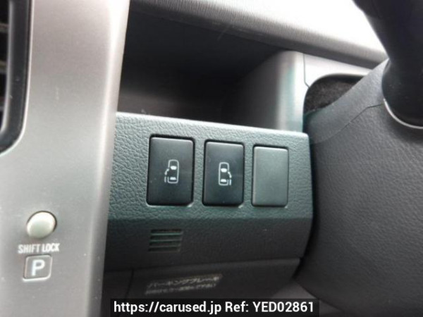 Used 2010 AT toyota voxy ZRR70W Image[22]