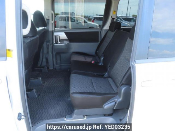Used 2007 AT toyota noah ZRR70W Image[20]
