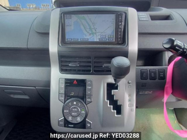 Used 2007 AT toyota noah ZRR75G Image[23]