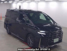 Toyota Vellfire TAHA40W
