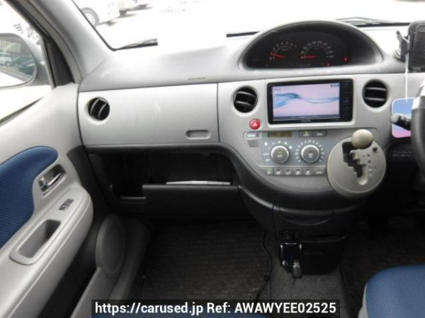 Used 2004 AT toyota sienta NCP81G Image[16]