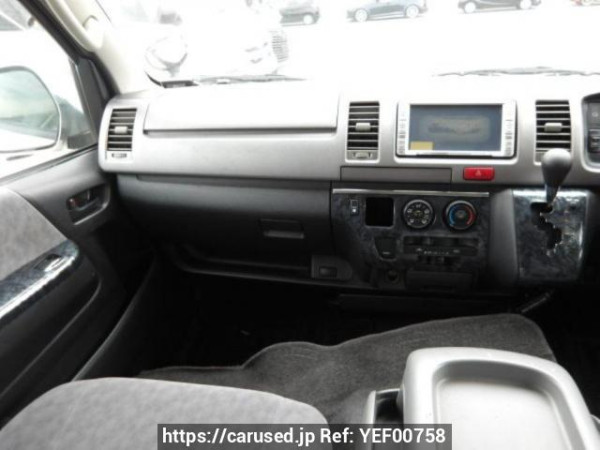 Used 2006 AT toyota regiusace-van KDH200V Image[15]