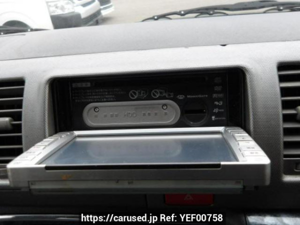 Used 2006 AT toyota regiusace-van KDH200V Image[19]