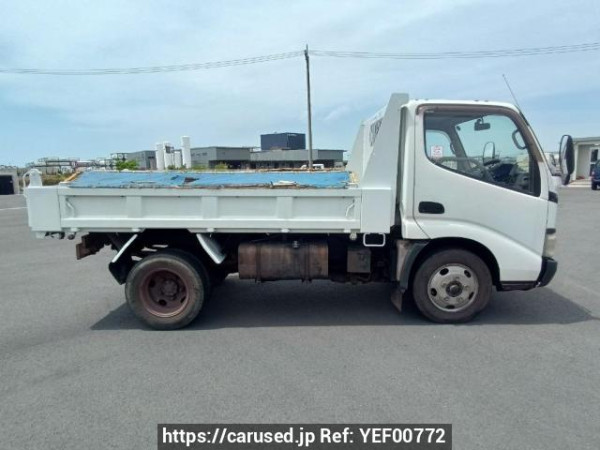 Used 2004 MT toyota dyna-truck XZU321D Image[7]