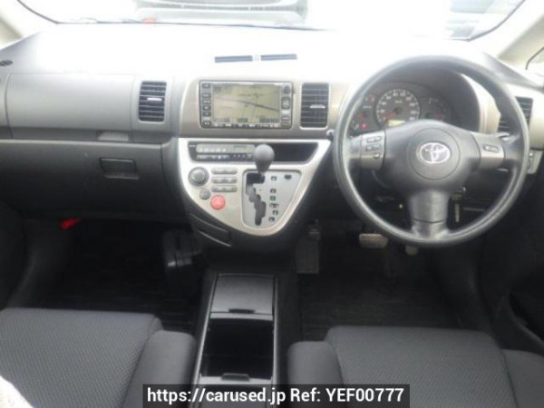 Used 2003 AT toyota wish ZNE10G Image[16]