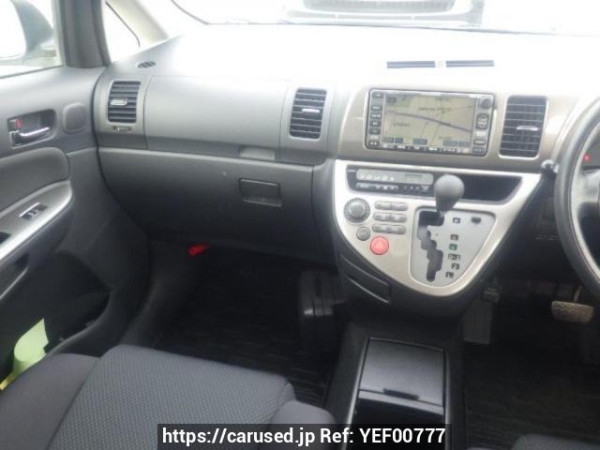 Used 2003 AT toyota wish ZNE10G Image[17]
