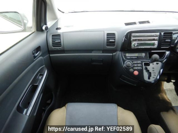 Used 2004 AT toyota wish ZNE10G Image[19]