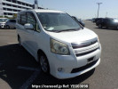 Toyota Noah ZRR70W