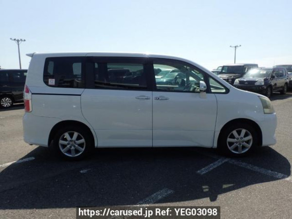 Used 2009 AT toyota noah ZRR70W Image[7]