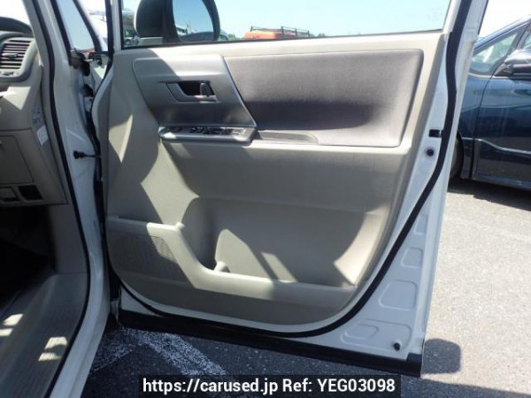 Used 2009 AT toyota noah ZRR70W Image[14]