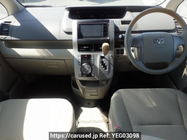 Used 2009 AT toyota noah ZRR70W Image[22]