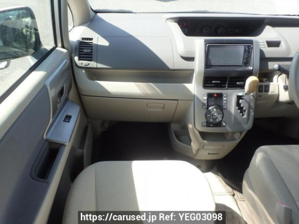 Used 2009 AT toyota noah ZRR70W Image[23]