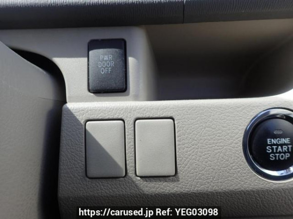 Used 2009 AT toyota noah ZRR70W Image[33]