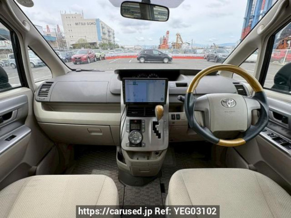 Used 2009 AT toyota noah ZRR70W Image[18]