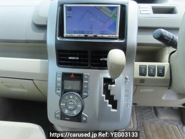 Used 2010 AT toyota noah ZRR75G Image[26]