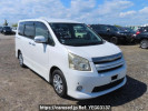 Toyota Noah ZRR70W