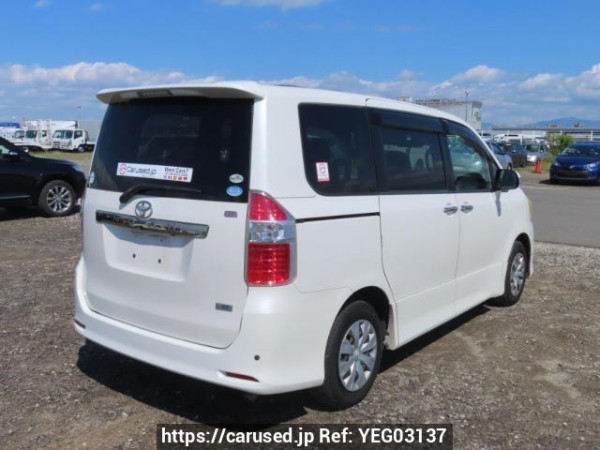 Used 2010 AT toyota noah ZRR70W Image[6]