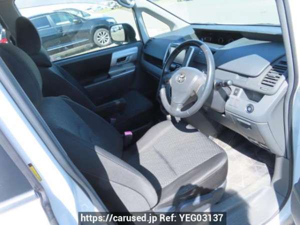 Used 2010 AT toyota noah ZRR70W Image[11]