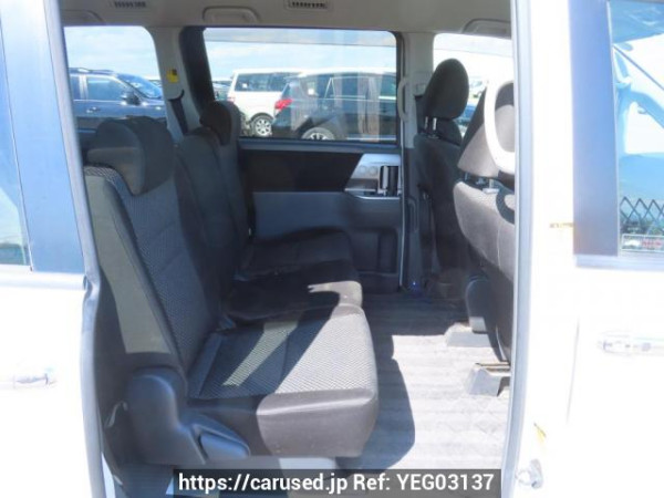 Used 2010 AT toyota noah ZRR70W Image[15]