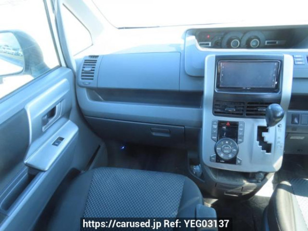 Used 2010 AT toyota noah ZRR70W Image[23]