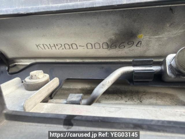 Used 2004 AT toyota regiusace-van KDH200V Image[7]