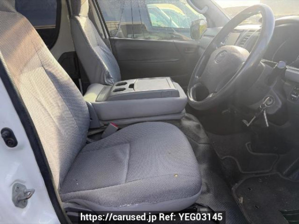 Used 2004 AT toyota regiusace-van KDH200V Image[9]