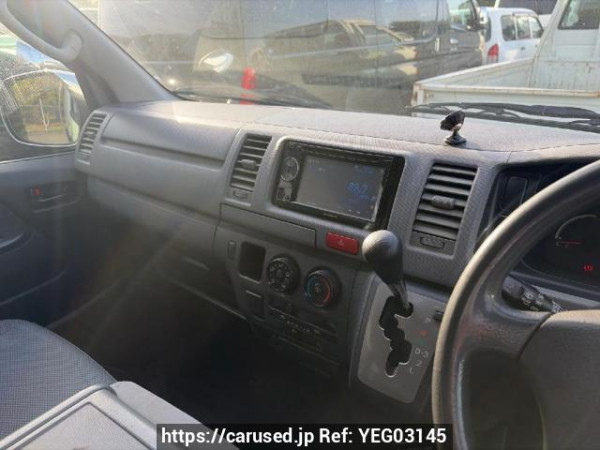 Used 2004 AT toyota regiusace-van KDH200V Image[10]